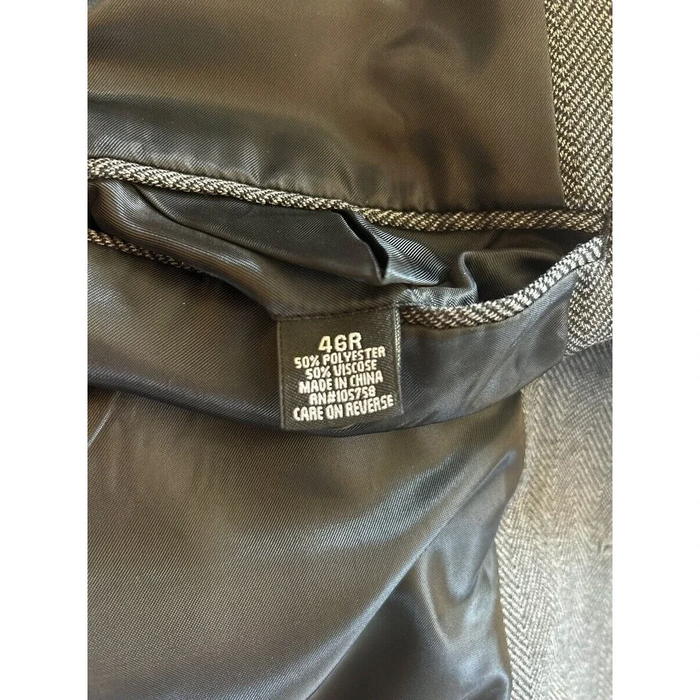 gray herringbone Croft & Barrow blazer‎ jacket sport suit coat two button 46 R